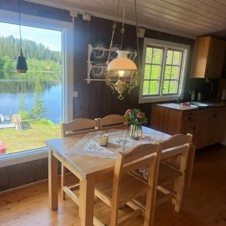 Cozy Lakeside
