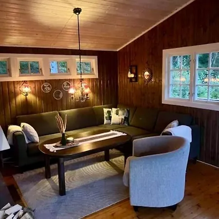 Cozy Lakeside